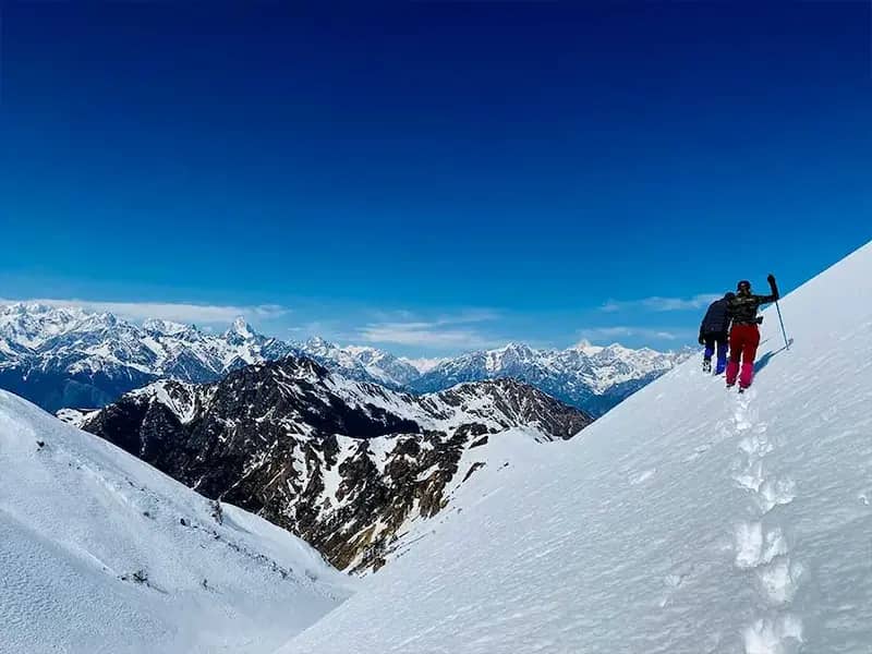 Kuari Pass ridge walk with Nanda Devi panorama