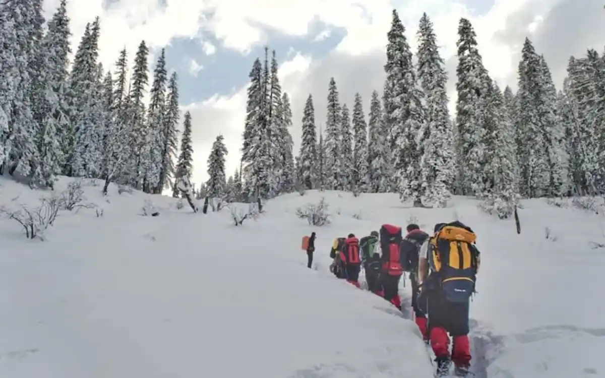 Camping in the snow at Juda Ka Talab