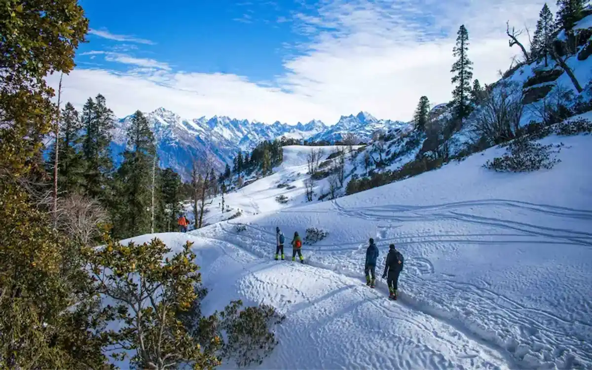 360 degree panoramic view from Kedarkantha top